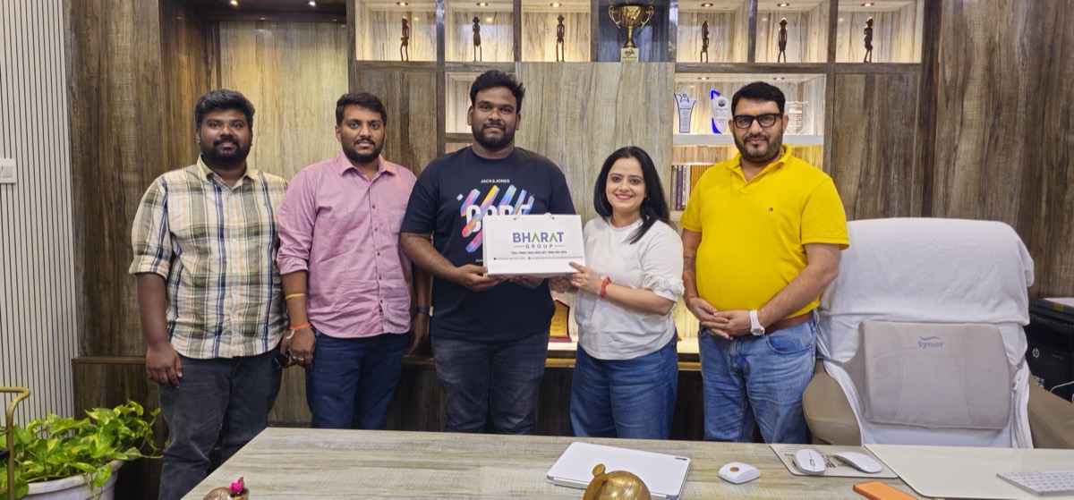 Clients and partners with the Bharat Group team