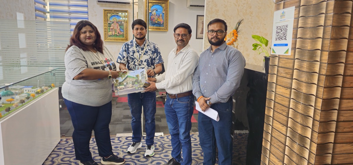Clients and partners with the Bharat Group team