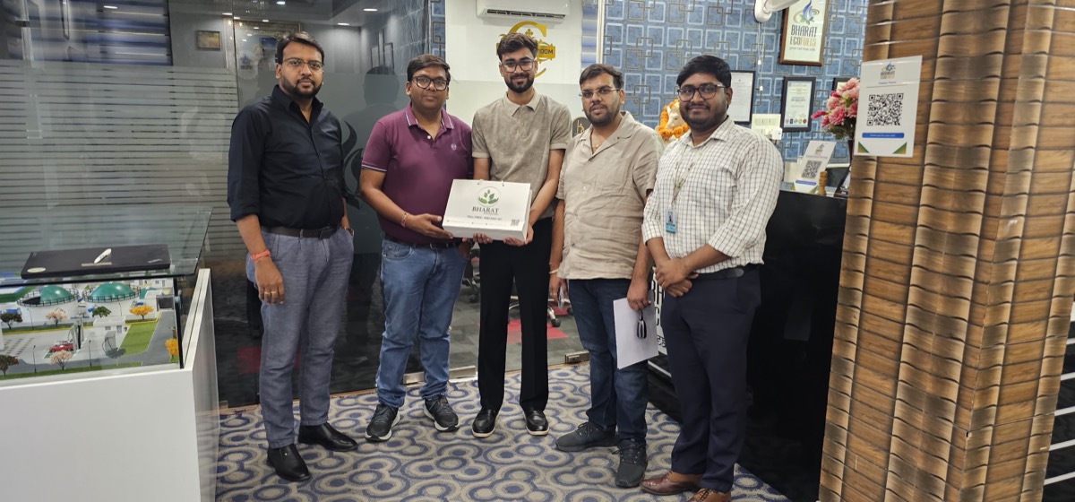 Clients and partners with the Bharat Group team